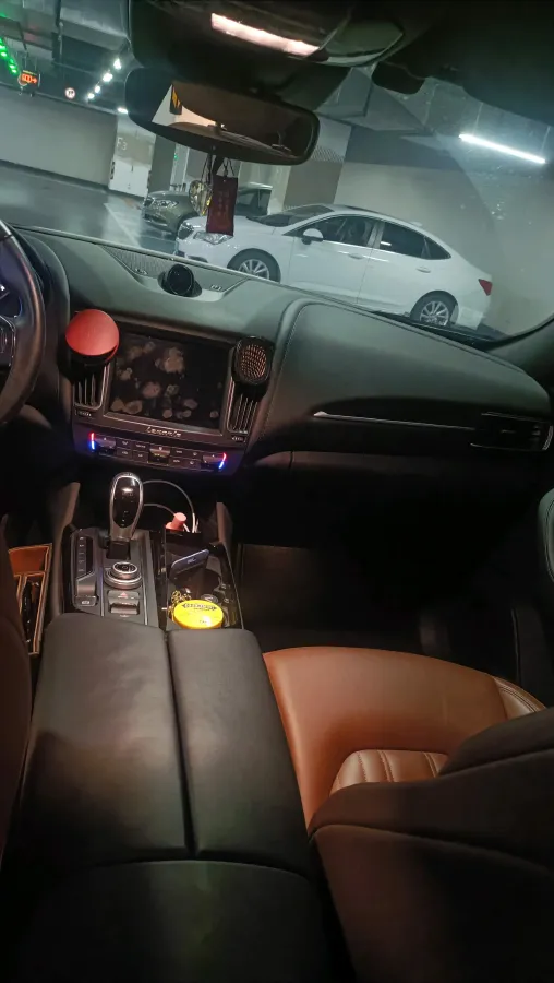 2018 Maserati Levante 3.0T 350HP V6 8AT,autocango,china used car exporter,china ev exporter,chinese used car exporter,chinese used ev exporter