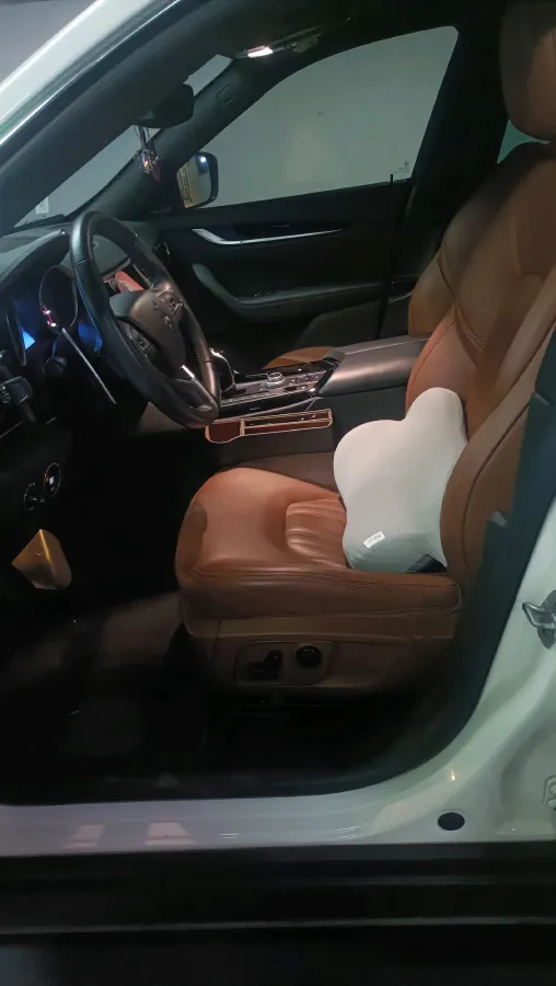 2018 Maserati Levante 3.0T 350HP V6 8AT,autocango,china used car exporter,china ev exporter,chinese used car exporter,chinese used ev exporter