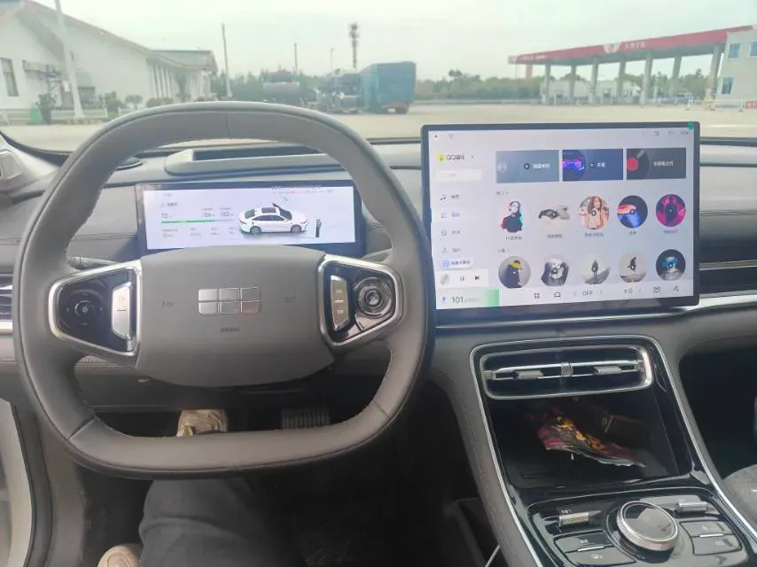 2025 Geely Galaxy A7 1.5L 112HP L4 1DHT PHEV,autocango,china used car exporter,china ev exporter,chinese used car exporter,chinese used ev exporter