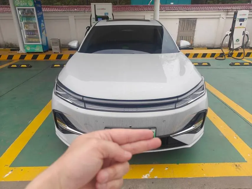 2025 Geely Galaxy A7 1.5L 112HP L4 1DHT PHEV,autocango,china used car exporter,china ev exporter,chinese used car exporter,chinese used ev exporter