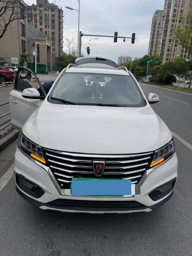 2020 Roewe i6 1.5T 169HP L4 7DCT,autocango,china used car exporter,china ev exporter,chinese used car exporter,chinese used ev exporter