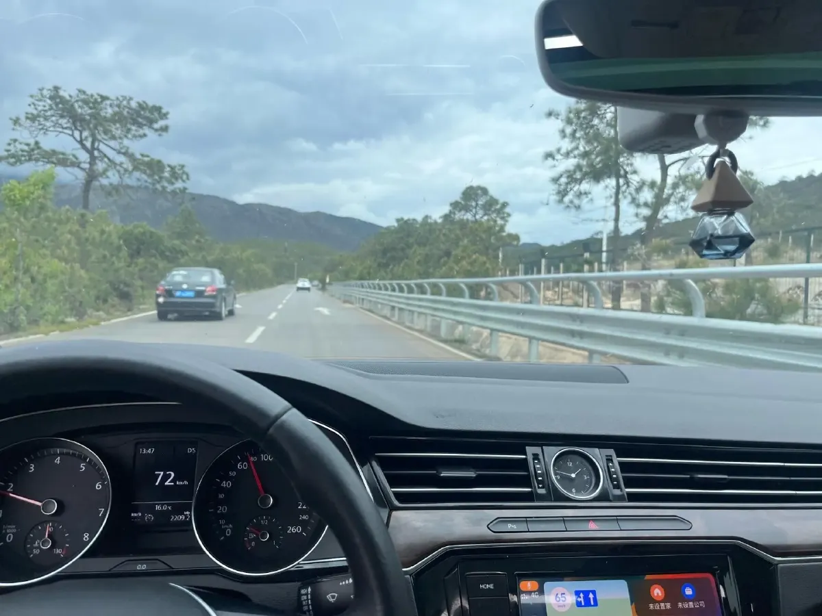 2019 Volkswagen Magotan 2.0T 186HP L4 7DCT,autocango,china used car exporter,china ev exporter,chinese used car exporter,chinese used ev exporter