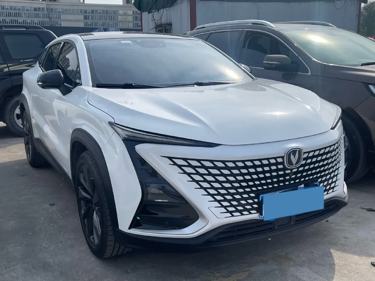 2020 ChangAn UNI-T 1.5T 180HP L4 7DCT,autocango,china used car exporter,china ev exporter,chinese used car exporter,chinese used ev exporter