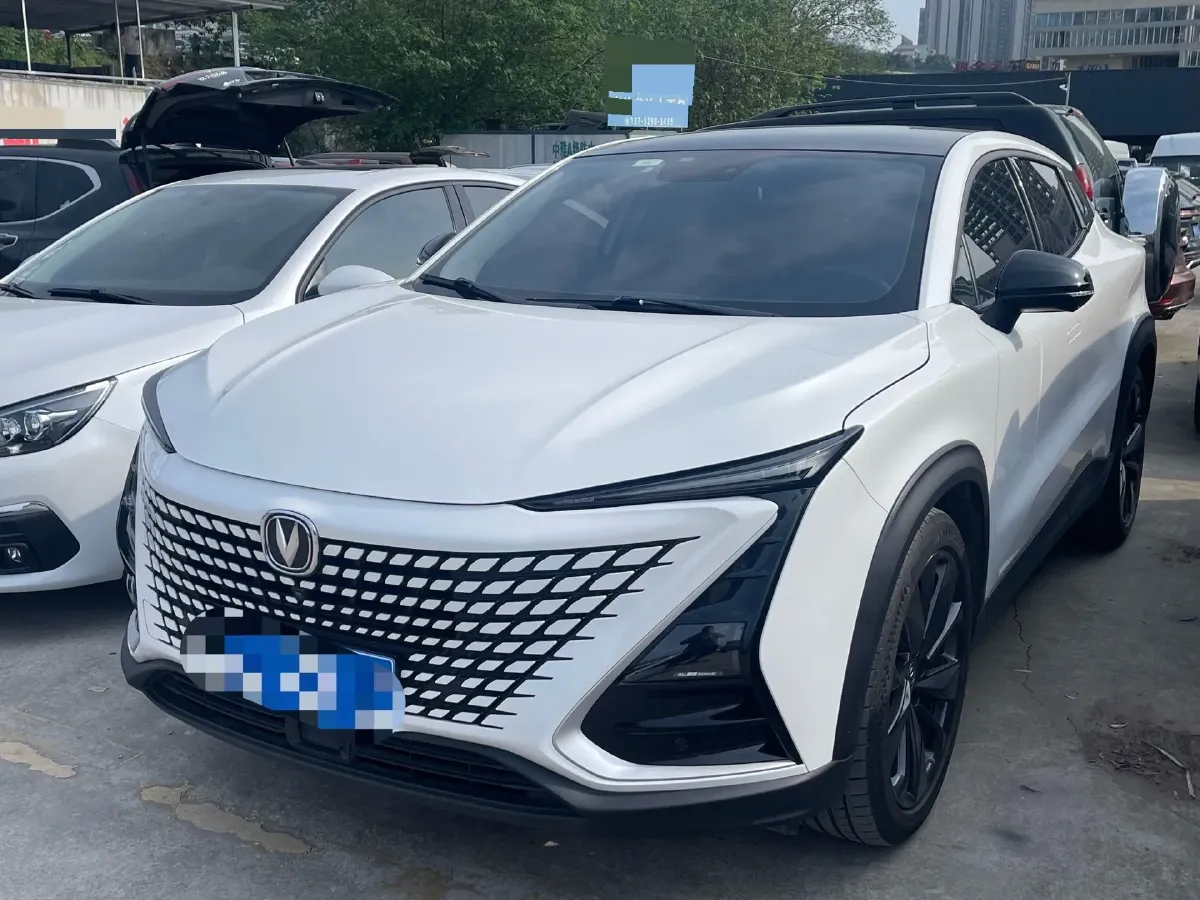 2020 ChangAn UNI-T 1.5T 180HP L4 7DCT,autocango,china used car exporter,china ev exporter,chinese used car exporter,chinese used ev exporter
