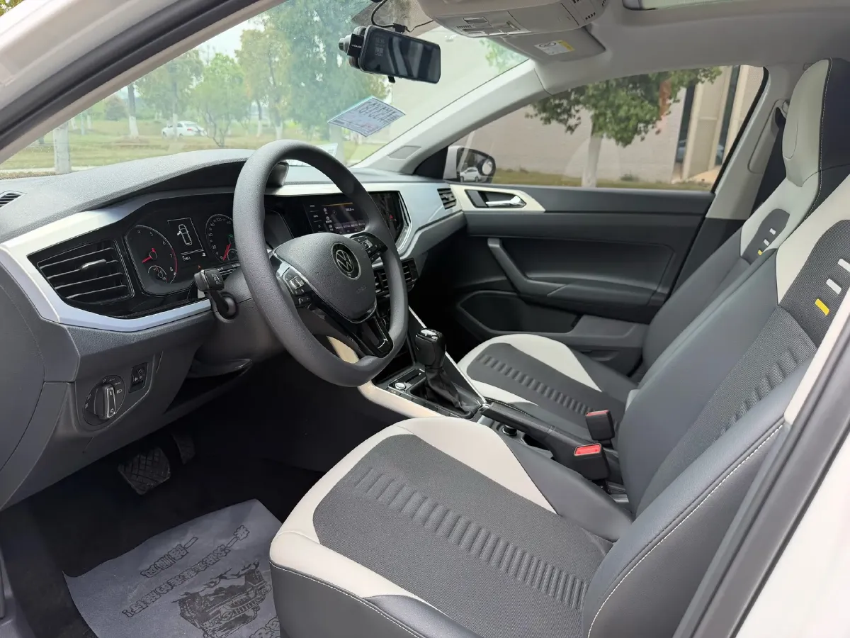 2021 Haval H6 1.5T 169HP L4 7DCT,autocango,china used car exporter,china ev exporter,chinese used car exporter,chinese used ev exporter