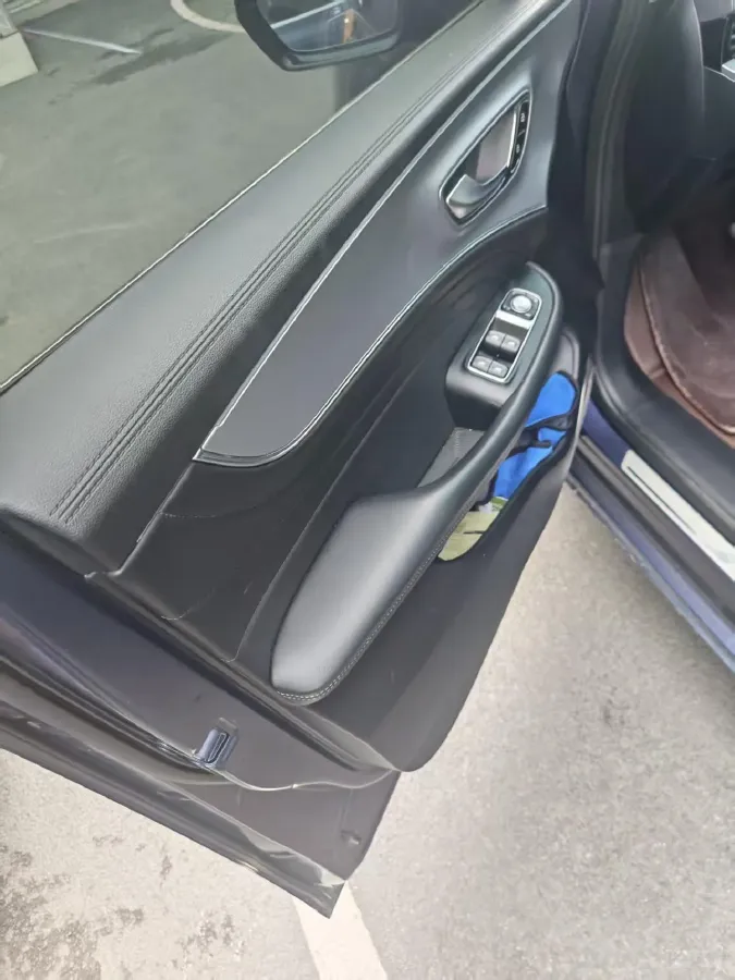 2021 Roewe iMAX8 2.0T 234HP L4 8AT,autocango,china used car exporter,china ev exporter,chinese used car exporter,chinese used ev exporter