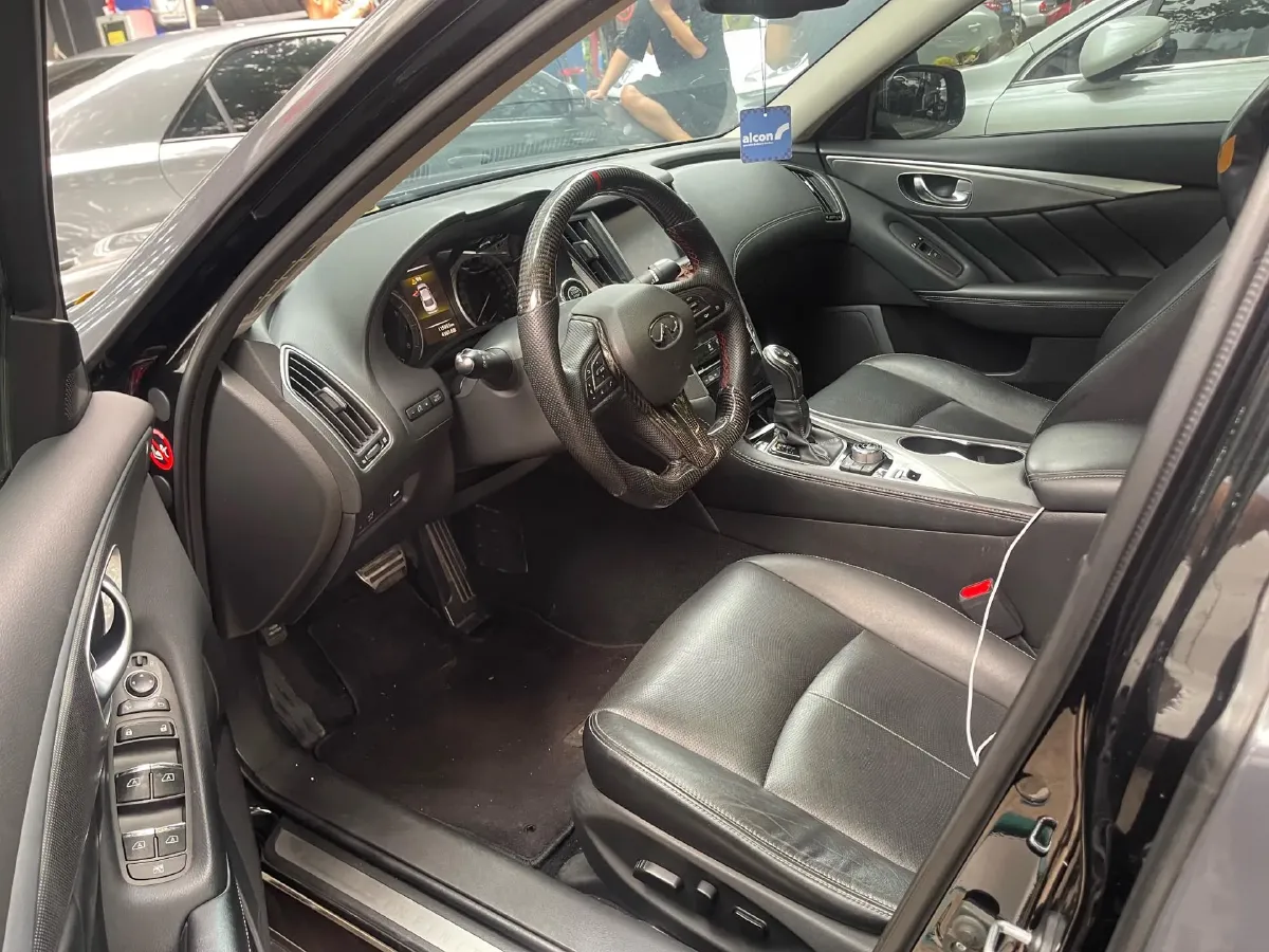 2018 Jeep Grand Commander 2.0T 265HP L4 9AT,autocango,china used car exporter,china ev exporter,chinese used car exporter,chinese used ev exporter