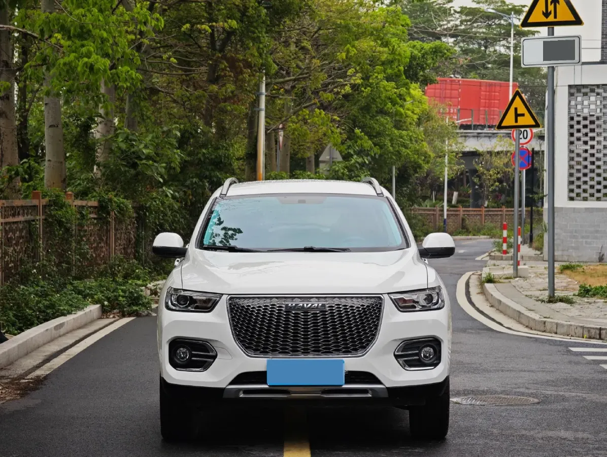 2018 Haval H2s 1.5T 150HP L4 6MT,autocango,china used car exporter,china ev exporter,chinese used car exporter,chinese used ev exporter