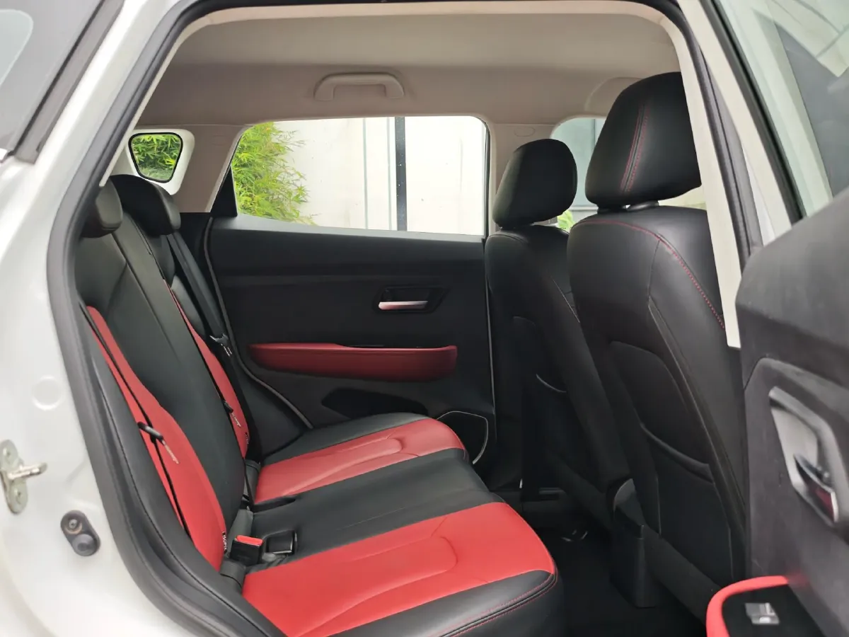 2018 Haval H2s 1.5T 150HP L4 6MT,autocango,china used car exporter,china ev exporter,chinese used car exporter,chinese used ev exporter