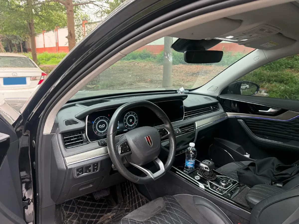 2022 HongQi HS5 2.0T 224HP L4 6AT,autocango,china used car exporter,china ev exporter,chinese used car exporter,chinese used ev exporter