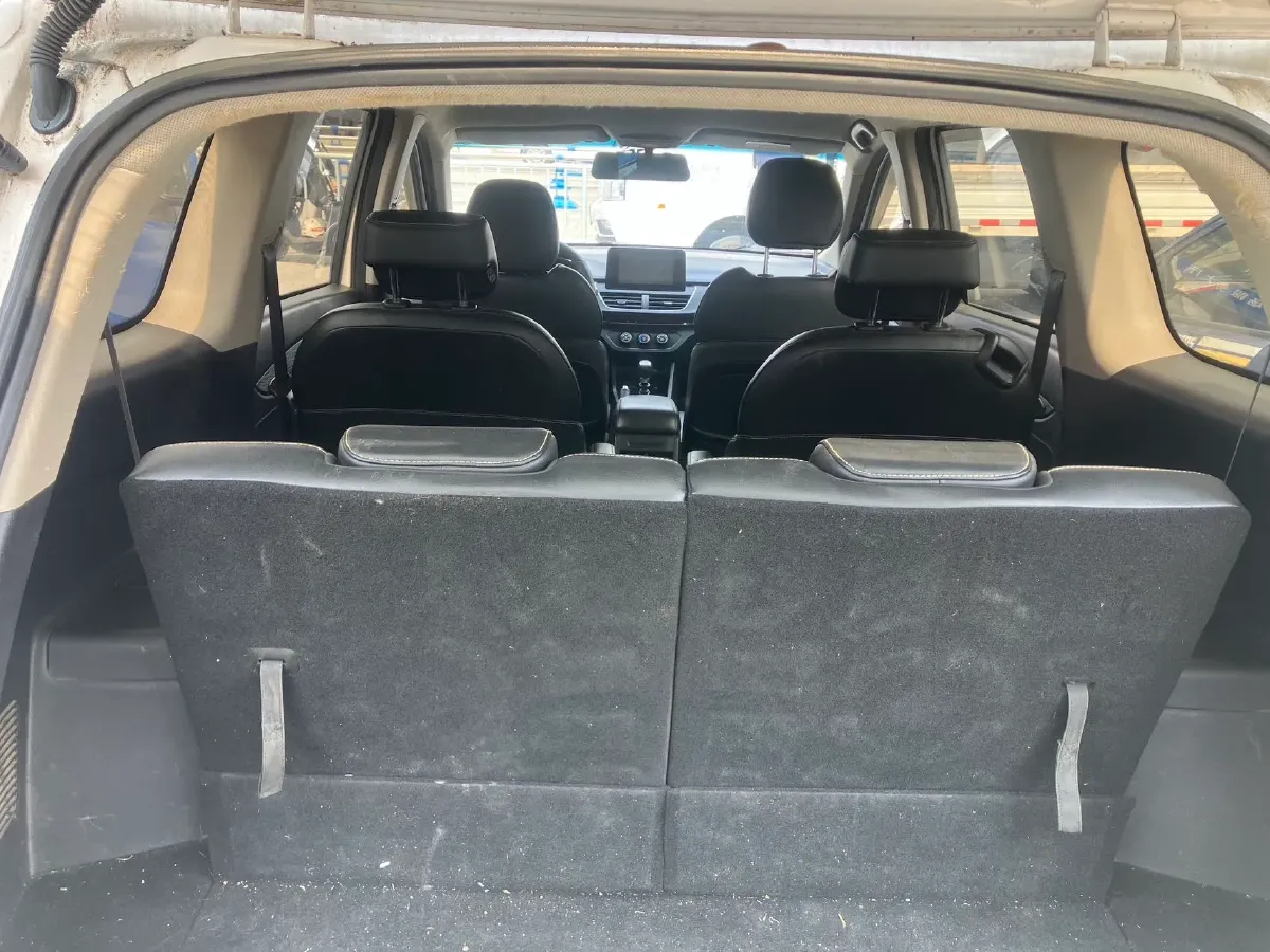 2018 BaoJun 360 1.5L 112HP L4 6MT,autocango,china used car exporter,china ev exporter,chinese used car exporter,chinese used ev exporter