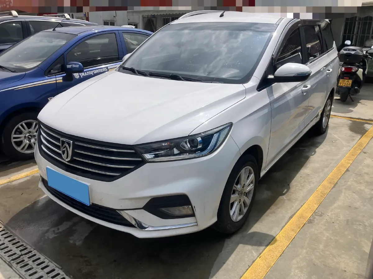 2018 BaoJun 360 1.5L 112HP L4 6MT,autocango,china used car exporter,china ev exporter,chinese used car exporter,chinese used ev exporter