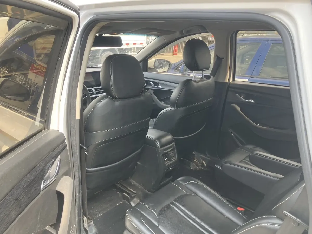 2018 BaoJun 360 1.5L 112HP L4 6MT,autocango,china used car exporter,china ev exporter,chinese used car exporter,chinese used ev exporter