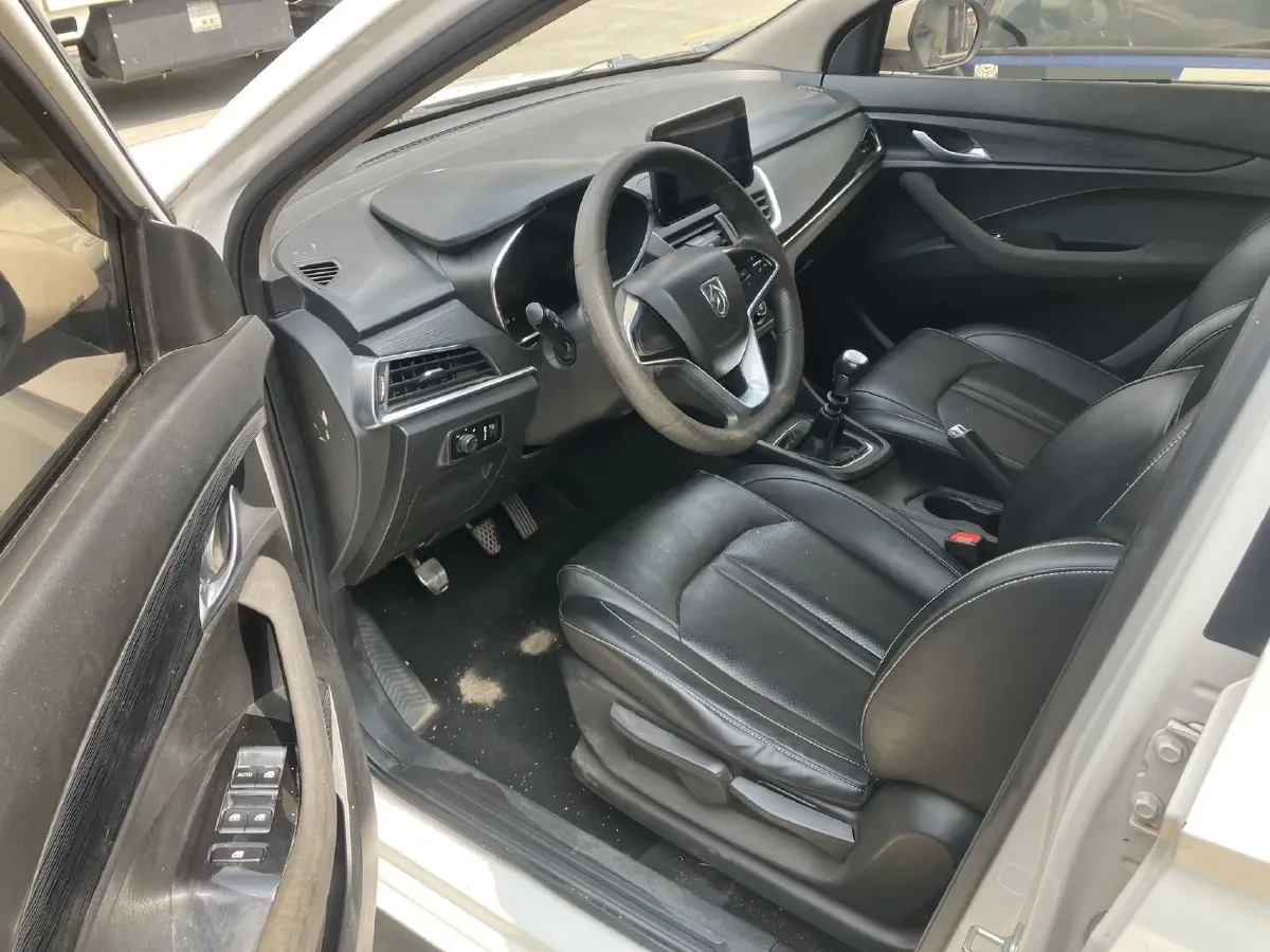 2018 BaoJun 360 1.5L 112HP L4 6MT,autocango,china used car exporter,china ev exporter,chinese used car exporter,chinese used ev exporter