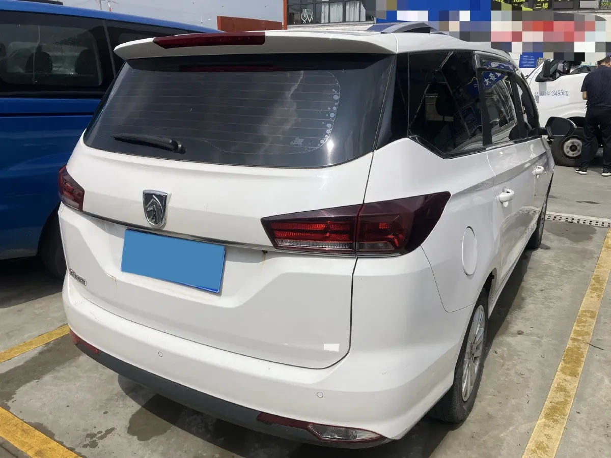 2018 BaoJun 360 1.5L 112HP L4 6MT,autocango,china used car exporter,china ev exporter,chinese used car exporter,chinese used ev exporter
