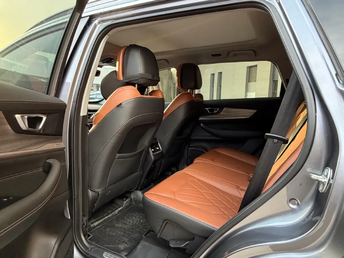 2021 Chery Tiggo 8 2.0T 254HP L4 7DCT,autocango,china used car exporter,china ev exporter,chinese used car exporter,chinese used ev exporter