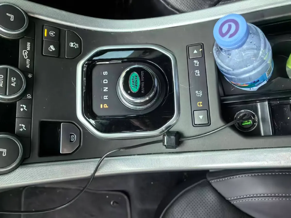 2017 Land Rover Range Rover Evoque 2.0T 241HP L4 9AT,autocango,china used car exporter,china ev exporter,chinese used car exporter,chinese used ev exporter