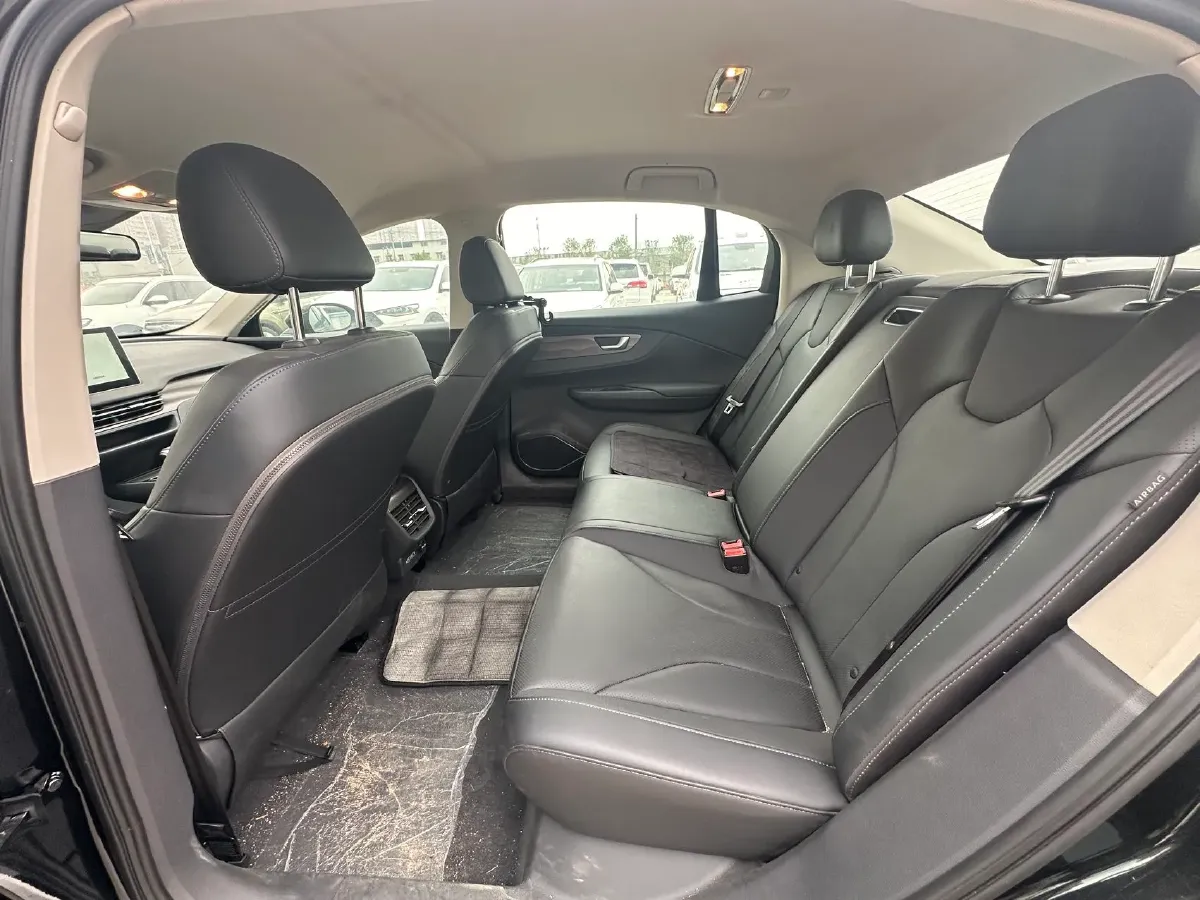 2022 HongQi E-QM5 BEV 56KWH,autocango,china used car exporter,china ev exporter,chinese used car exporter,chinese used ev exporter