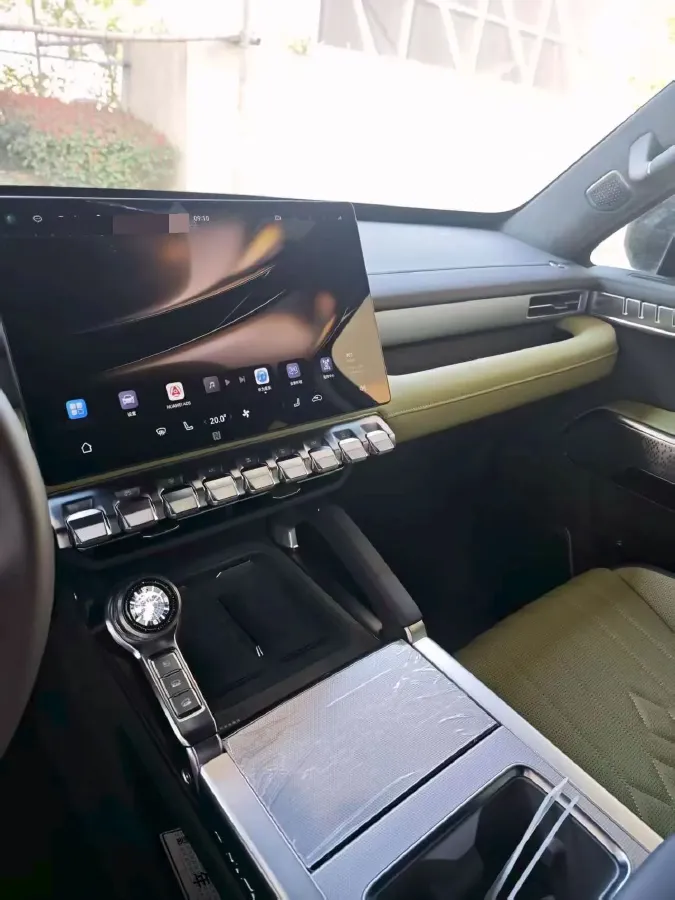 2025 Jetour Zongheng G700 2.0T 211HP L4 2DHT PHEV,autocango,china used car exporter,china ev exporter,chinese used car exporter,chinese used ev exporter