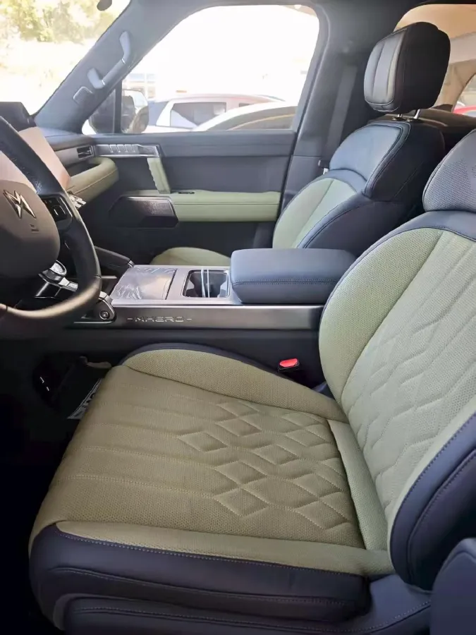 2025 Jetour Zongheng G700 2.0T 211HP L4 2DHT PHEV,autocango,china used car exporter,china ev exporter,chinese used car exporter,chinese used ev exporter