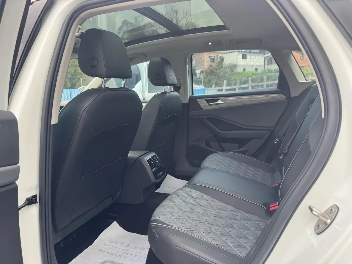 2022 Volkswagen Sagitar 1.2T 116HP L4 7DCT,autocango,china used car exporter,china ev exporter,chinese used car exporter,chinese used ev exporter