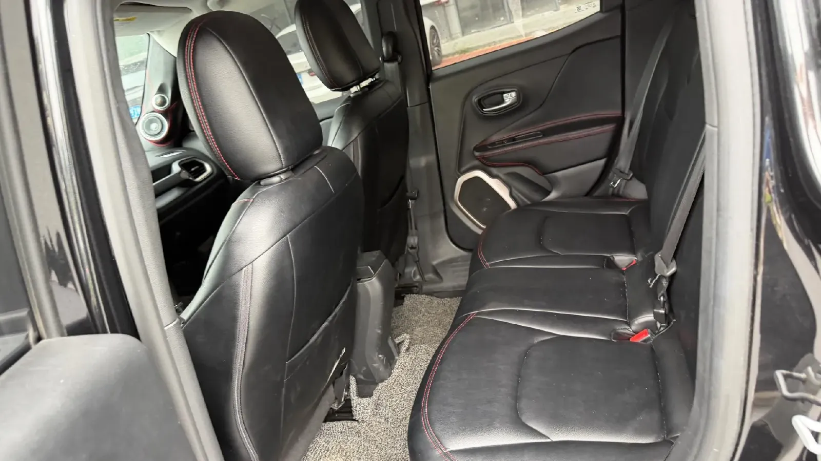 2017 Jeep Renegade 1.4T 150HP L4 7DCT,autocango,china used car exporter,china ev exporter,chinese used car exporter,chinese used ev exporter