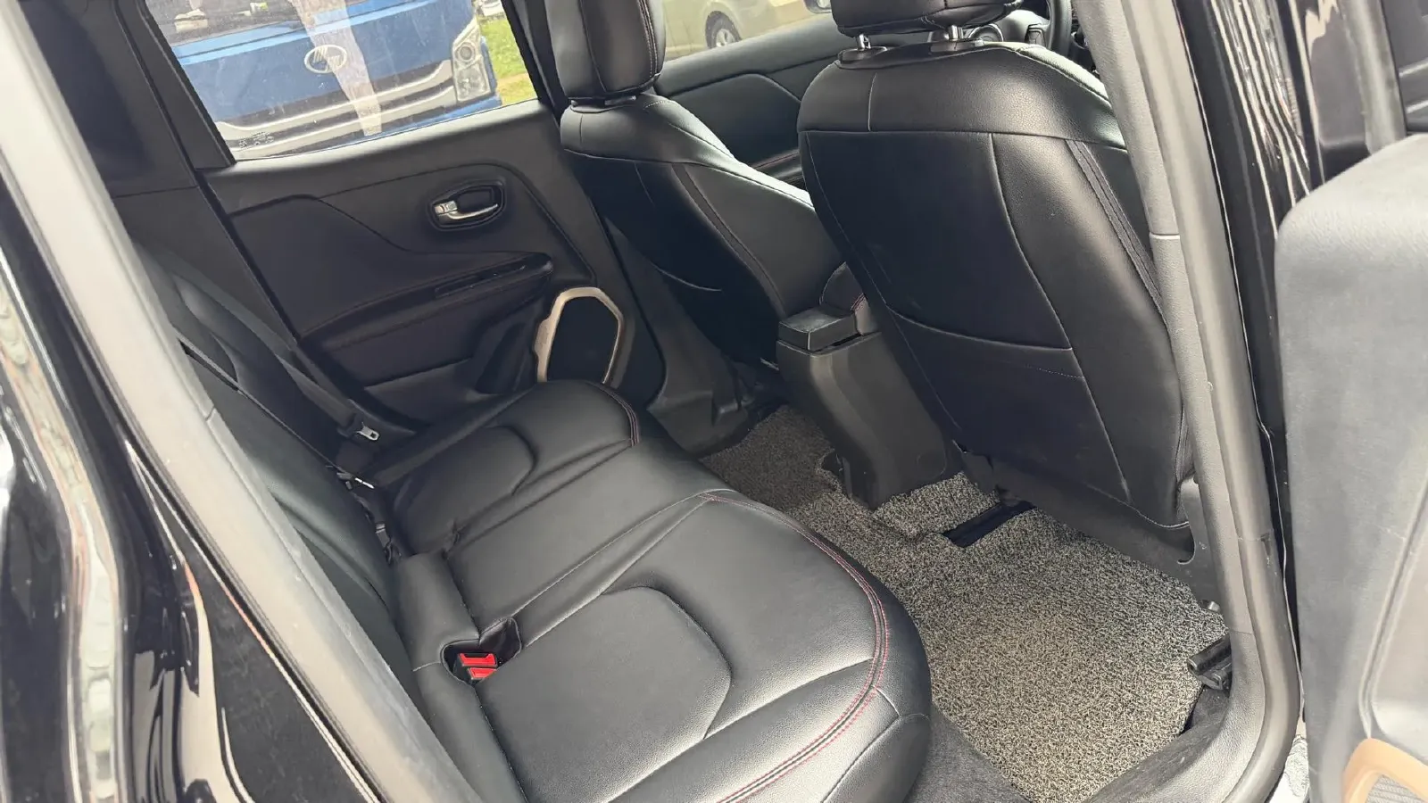 2017 Jeep Renegade 1.4T 150HP L4 7DCT,autocango,china used car exporter,china ev exporter,chinese used car exporter,chinese used ev exporter