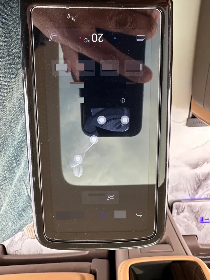 2023 Denza D9 1.5T 139HP L4 E-CVT PHEV 20.39KWH,autocango,china used car exporter,china ev exporter,chinese used car exporter,chinese used ev exporter