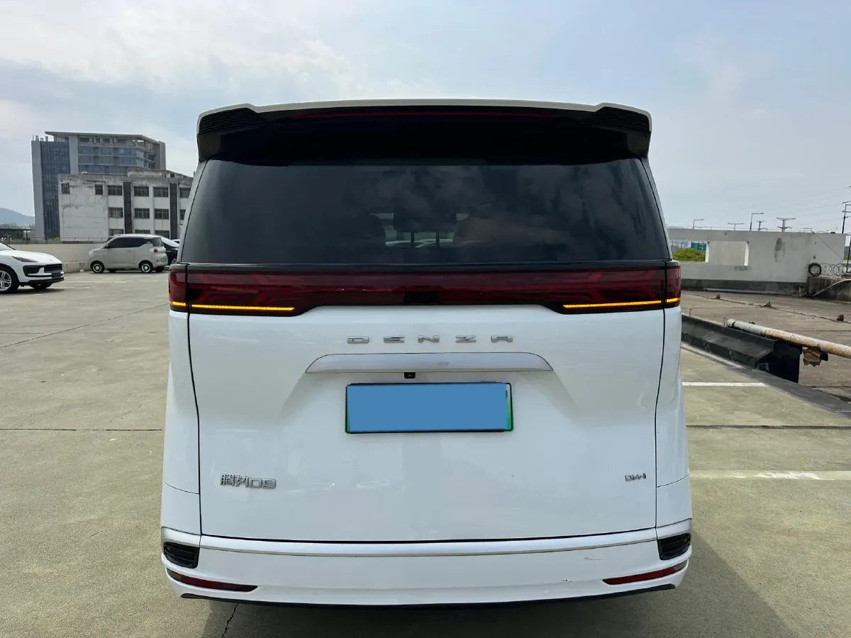 2023 Denza D9 1.5T 139HP L4 E-CVT PHEV 20.39KWH,autocango,china used car exporter,china ev exporter,chinese used car exporter,chinese used ev exporter