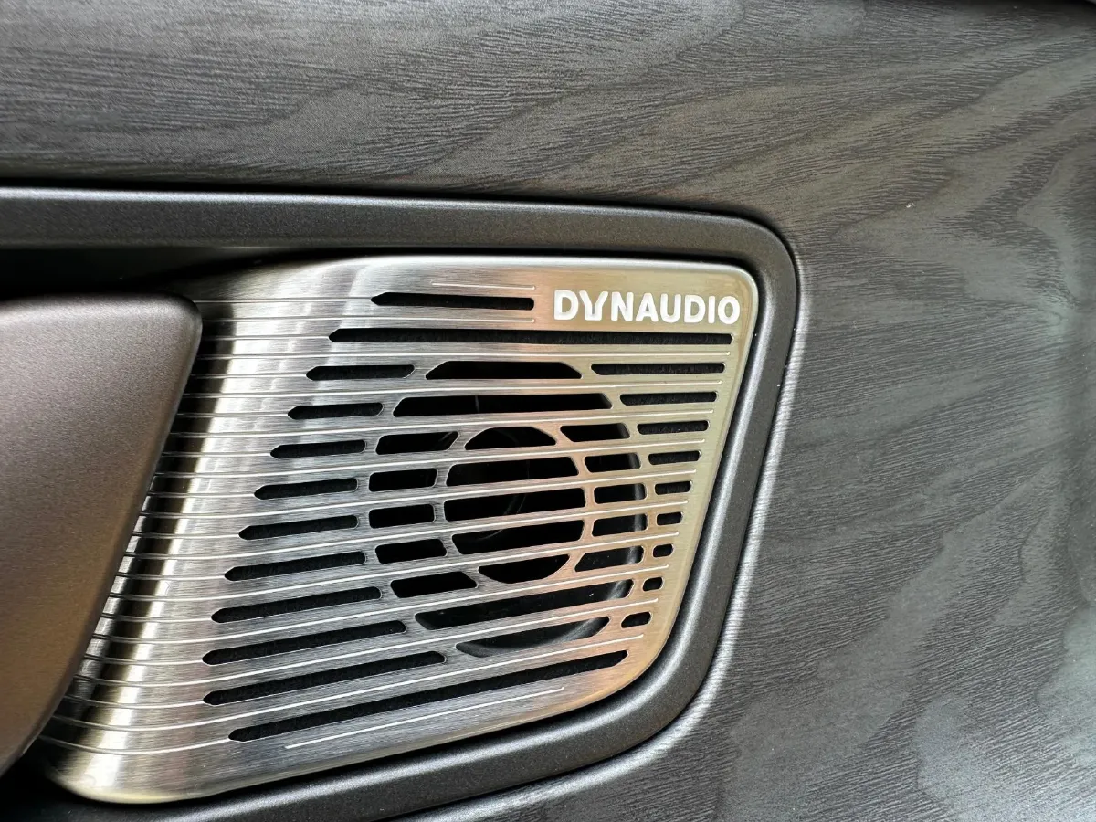 2023 Denza D9 1.5T 139HP L4 E-CVT PHEV 20.39KWH,autocango,china used car exporter,china ev exporter,chinese used car exporter,chinese used ev exporter