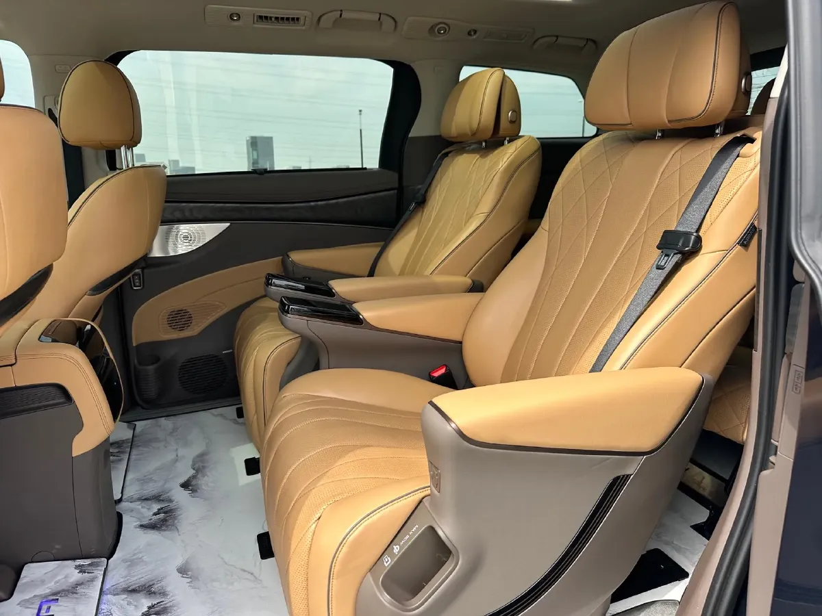 2023 Denza D9 1.5T 139HP L4 E-CVT PHEV 20.39KWH,autocango,china used car exporter,china ev exporter,chinese used car exporter,chinese used ev exporter