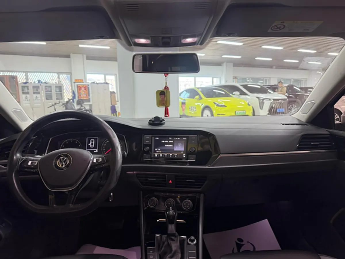 2019 Jeep Renegade 1.3T 173HP L4 7DCT,autocango,china used car exporter,china ev exporter,chinese used car exporter,chinese used ev exporter