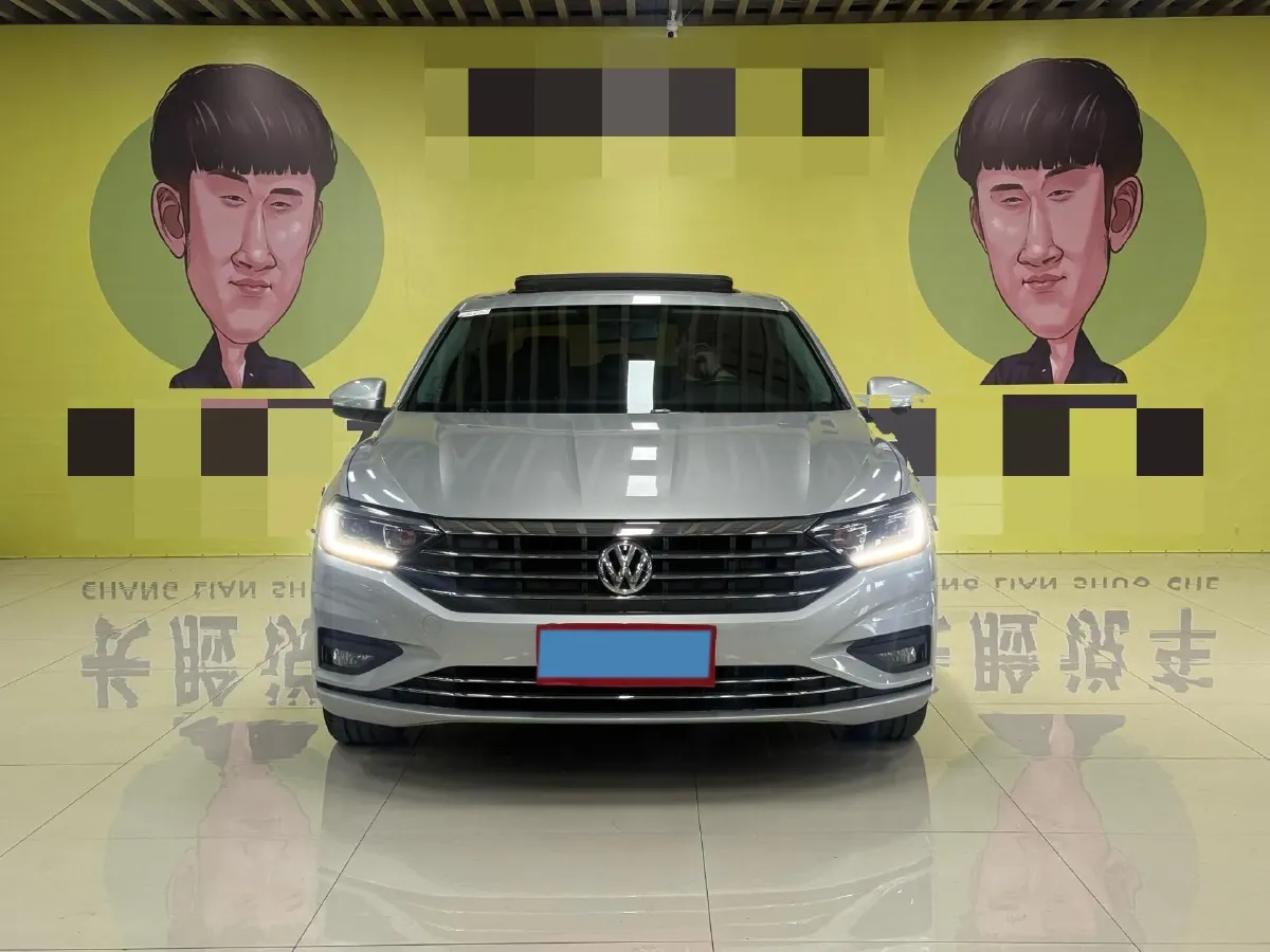 2019 Jeep Renegade 1.3T 173HP L4 7DCT,autocango,china used car exporter,china ev exporter,chinese used car exporter,chinese used ev exporter