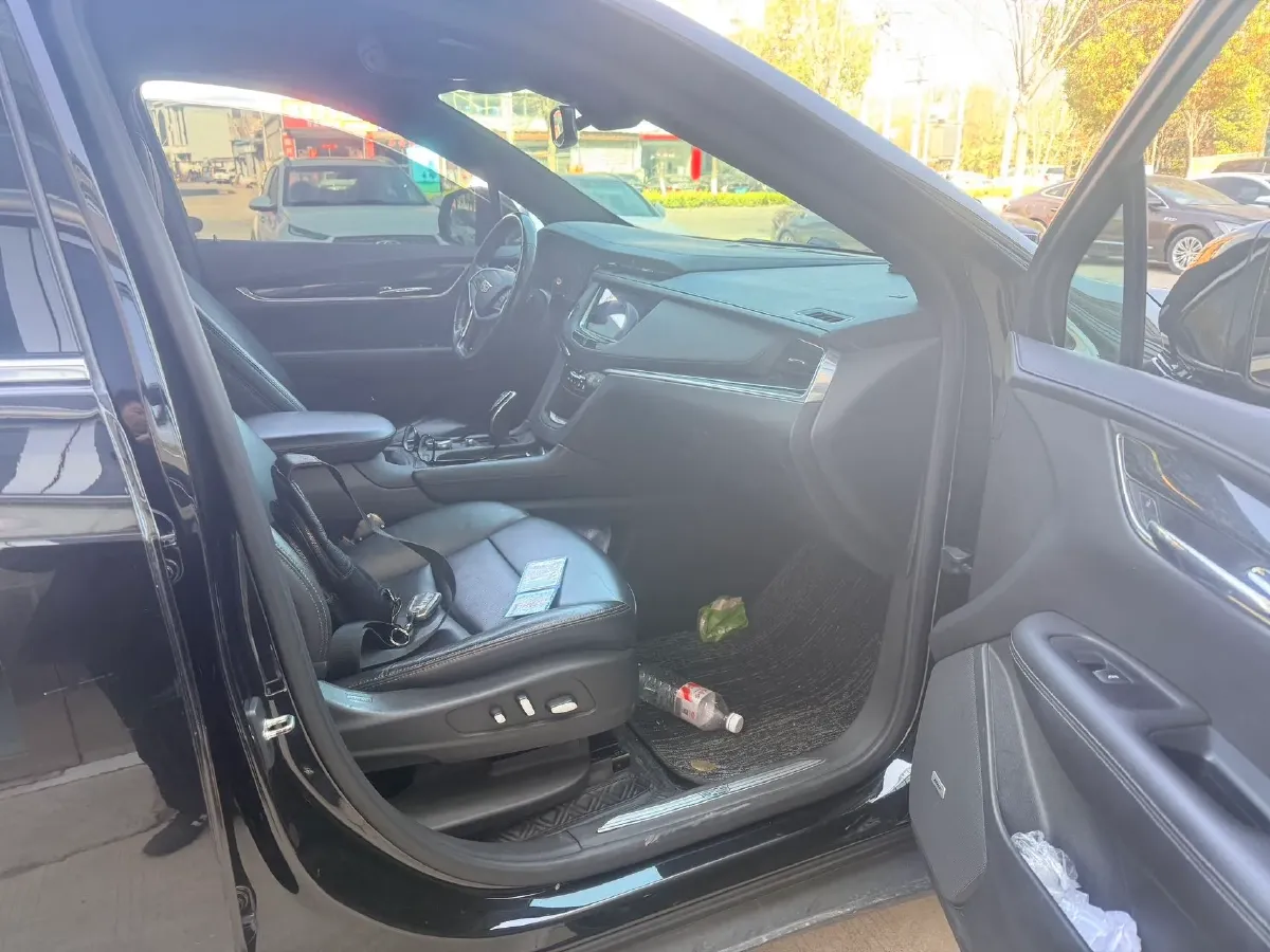 2020 Cadillac XT5 2.0T 241HP L4 9AT,autocango,china used car exporter,china ev exporter,chinese used car exporter,chinese used ev exporter