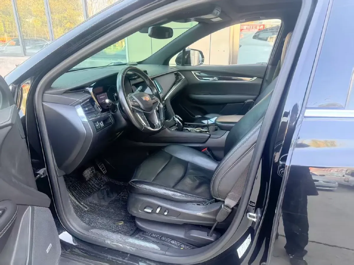 2020 Cadillac XT5 2.0T 241HP L4 9AT,autocango,china used car exporter,china ev exporter,chinese used car exporter,chinese used ev exporter