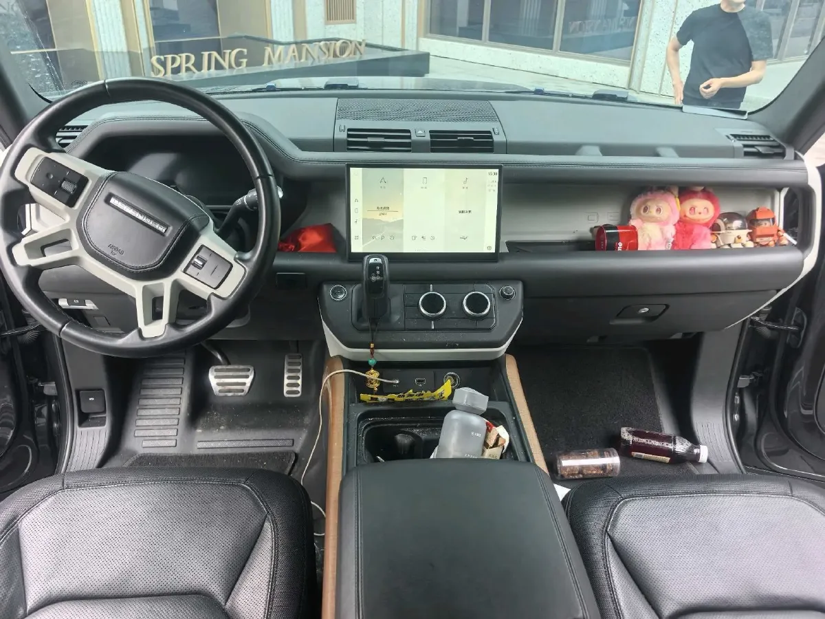 2023 Land Rover Defender 3.0T 400HP L6 8AT,autocango,china used car exporter,china ev exporter,chinese used car exporter,chinese used ev exporter