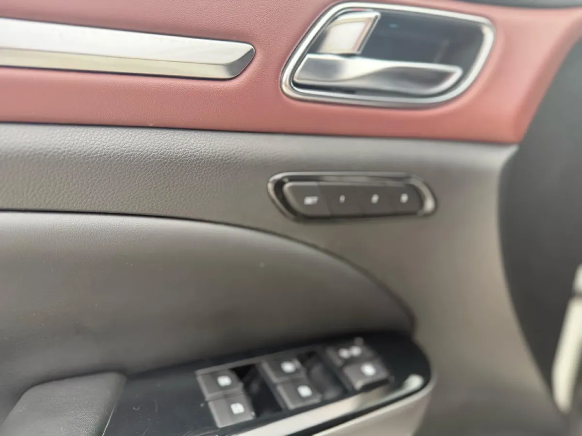 2020 GAC Trumpchi GS8 2.0T 252HP L4 6AT,autocango,china used car exporter,china ev exporter,chinese used car exporter,chinese used ev exporter