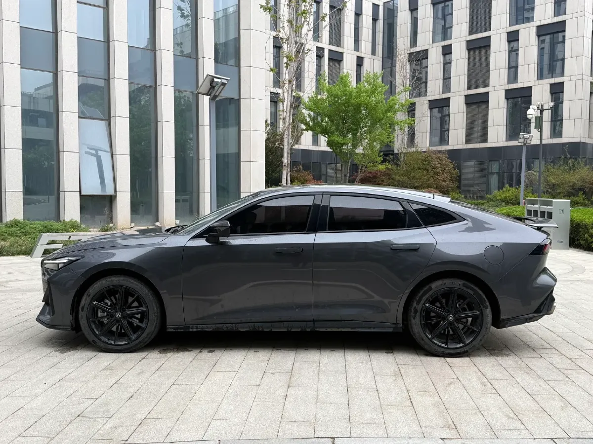 2023 ChangAn UNI-V iDD 1.5T 170HP L4 6TCT PHEV 18.4KWH,autocango,china used car exporter,china ev exporter,chinese used car exporter,chinese used ev exporter