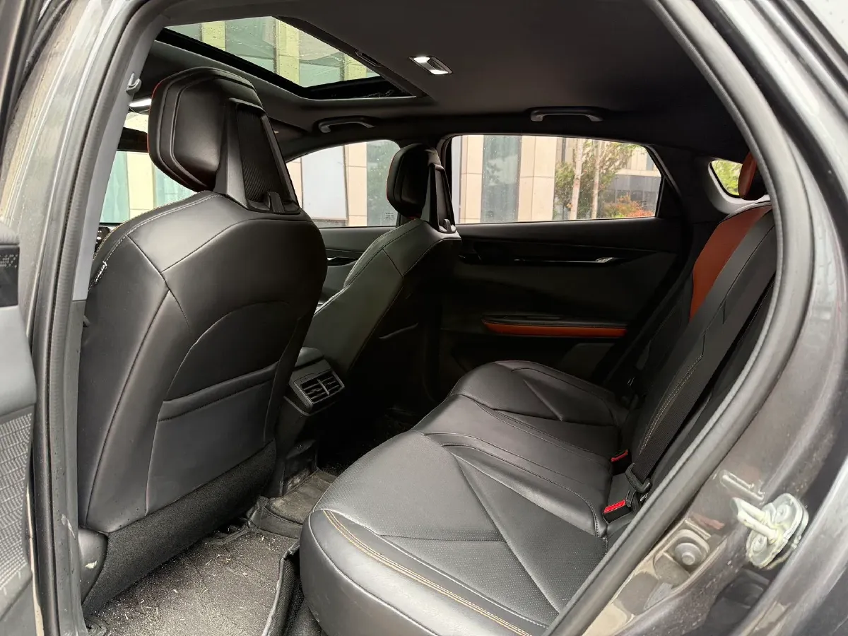 2023 ChangAn UNI-V iDD 1.5T 170HP L4 6TCT PHEV 18.4KWH,autocango,china used car exporter,china ev exporter,chinese used car exporter,chinese used ev exporter