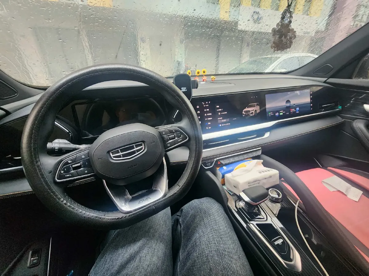 2024 Geely Monjaro 2.0T 218HP L4 7DCT,autocango,china used car exporter,china ev exporter,chinese used car exporter,chinese used ev exporter