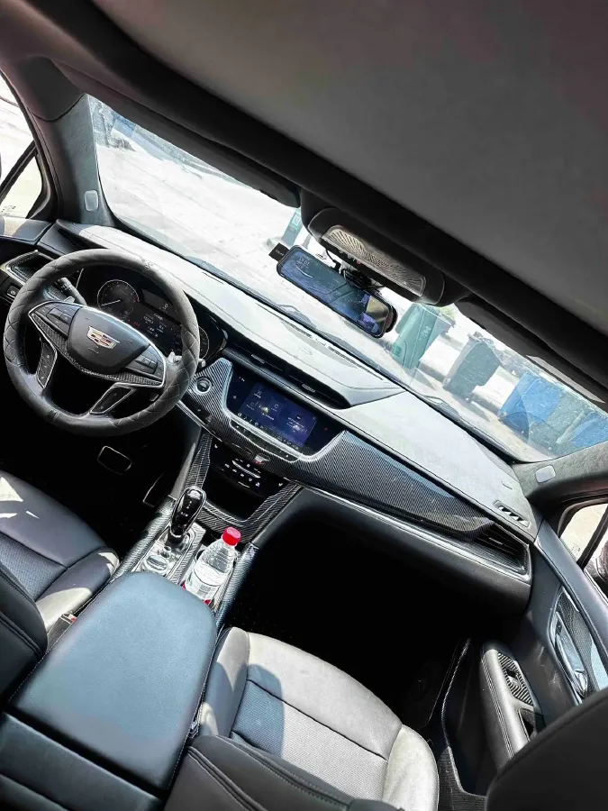2022 Cadillac XT5 2.0T 237HP L4 9AT,autocango,china used car exporter,china ev exporter,chinese used car exporter,chinese used ev exporter