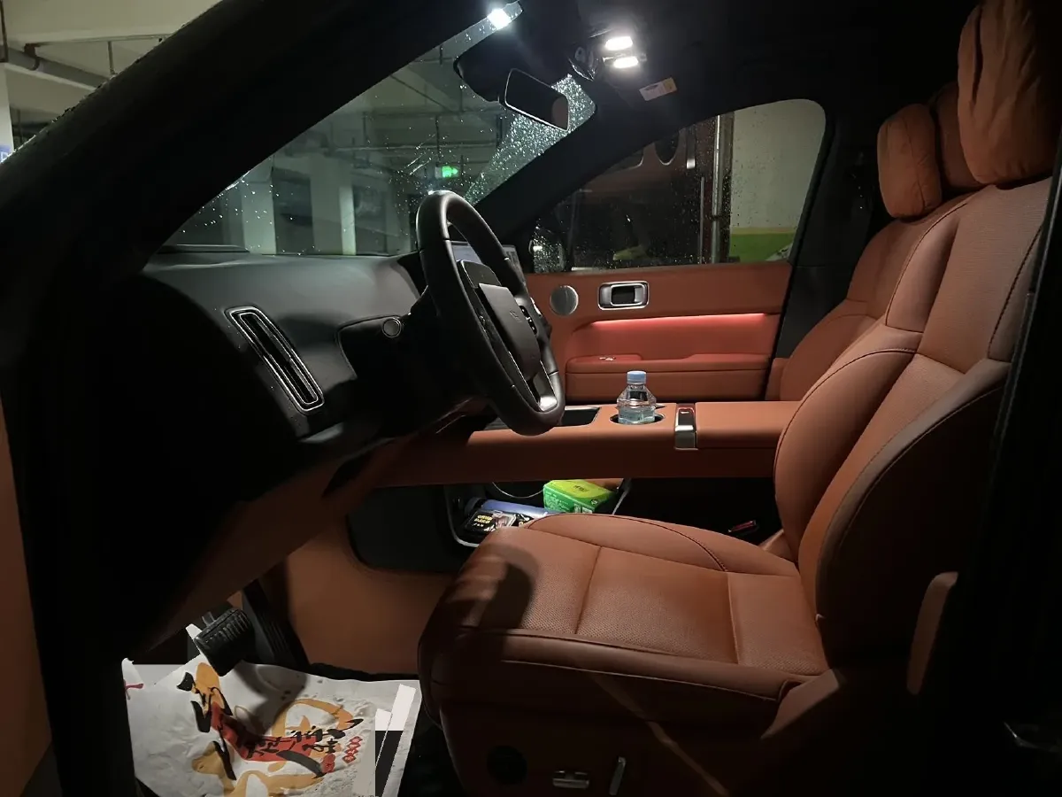 2024 Li L6 Range Extended 154HP L4 REEV 36.8KWH,autocango,china used car exporter,china ev exporter,chinese used car exporter,chinese used ev exporter