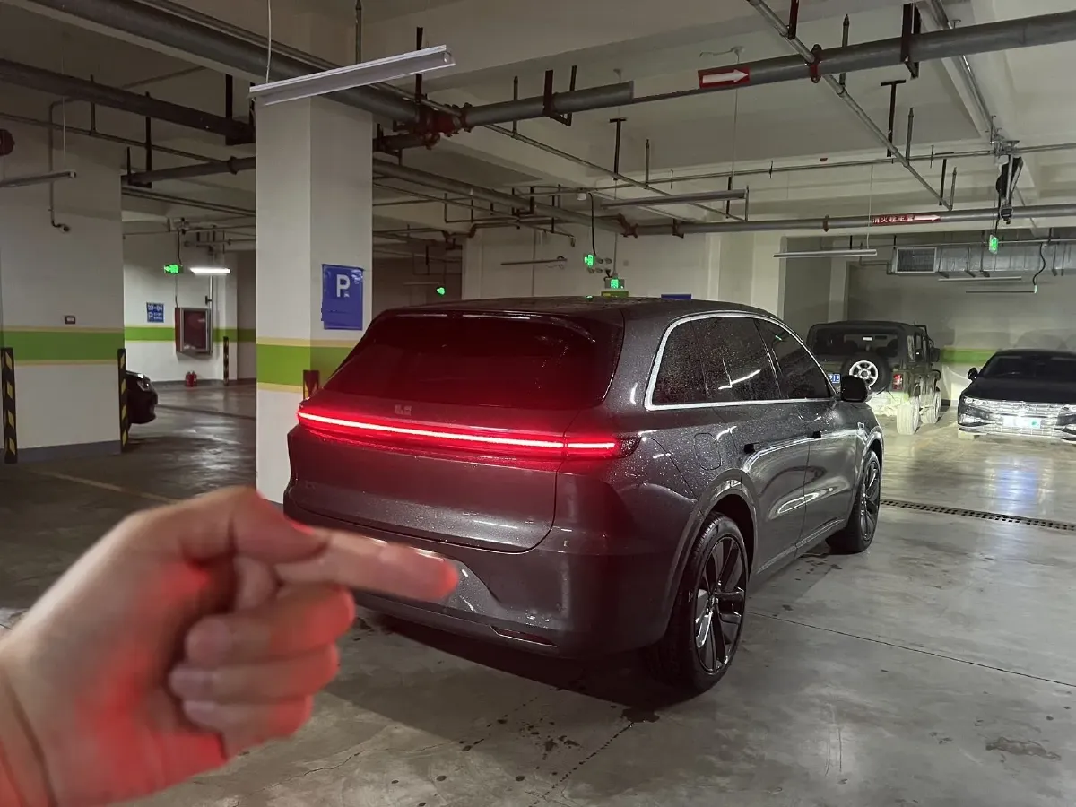 2024 Li L6 Range Extended 154HP L4 REEV 36.8KWH,autocango,china used car exporter,china ev exporter,chinese used car exporter,chinese used ev exporter