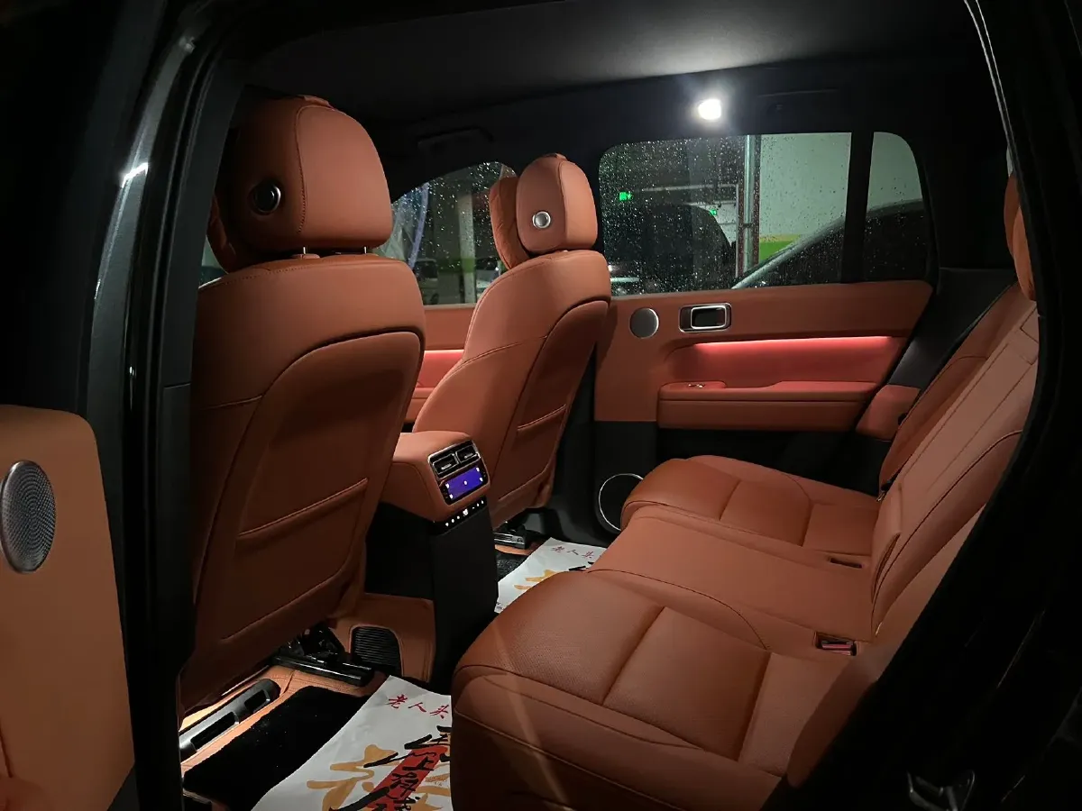 2024 Li L6 Range Extended 154HP L4 REEV 36.8KWH,autocango,china used car exporter,china ev exporter,chinese used car exporter,chinese used ev exporter