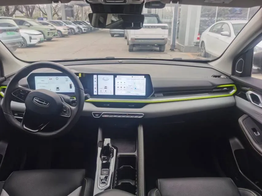 2022 Geely Coolray 1.5T 181HP L4 7DCT,autocango,china used car exporter,china ev exporter,chinese used car exporter,chinese used ev exporter