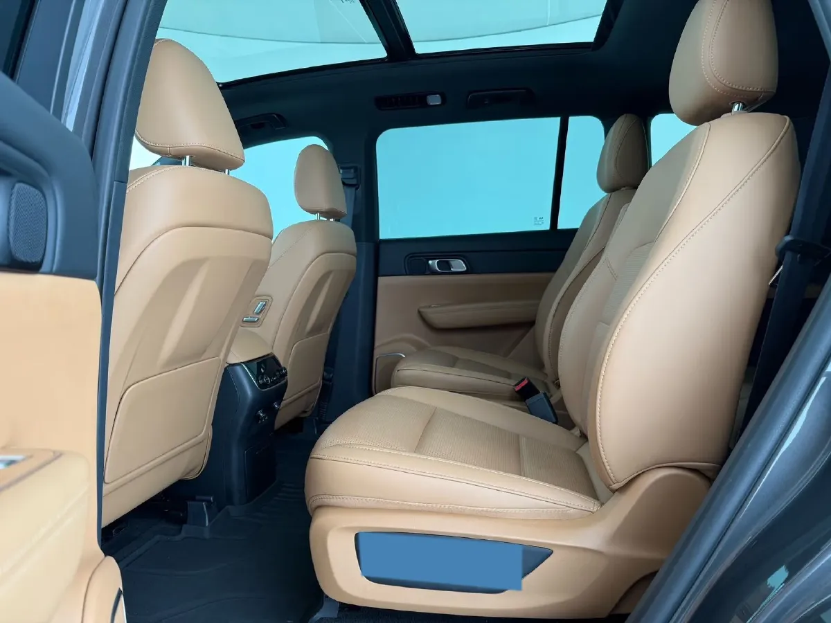 2021 Li ONE Range Extended 131HP REEV 40.5KWH,autocango,china used car exporter,china ev exporter,chinese used car exporter,chinese used ev exporter