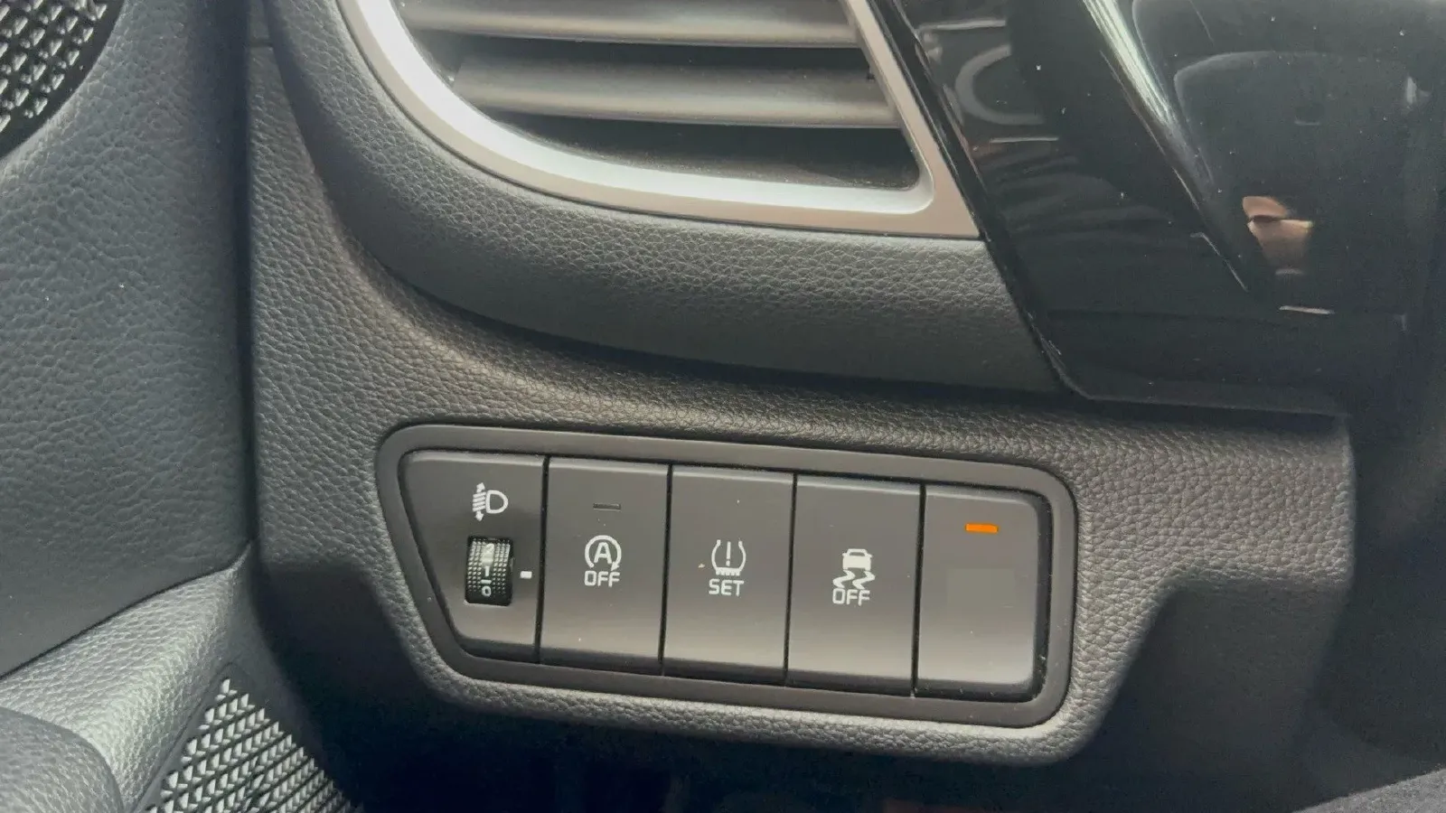 2023 Kia Seltos 1.5L 115HP L4 CVT,autocango,china used car exporter,china ev exporter,chinese used car exporter,chinese used ev exporter