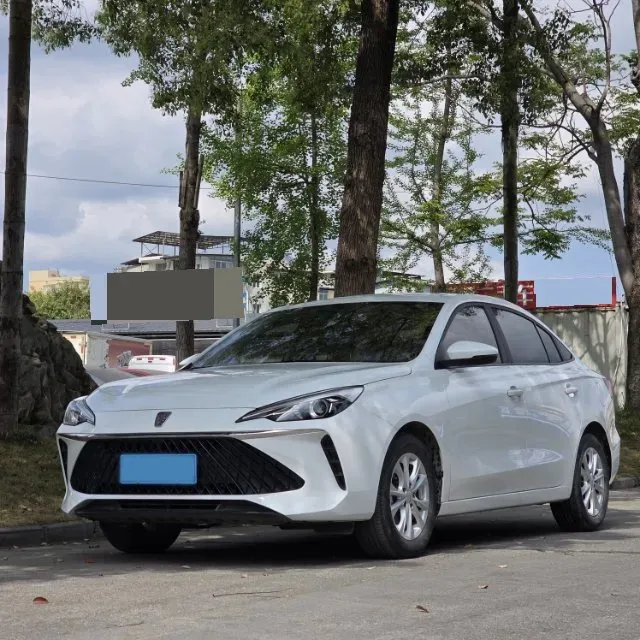 2023 Roewe i5 1.5L 129HP L4 5MT,autocango,china used car exporter,china ev exporter,chinese used car exporter,chinese used ev exporter