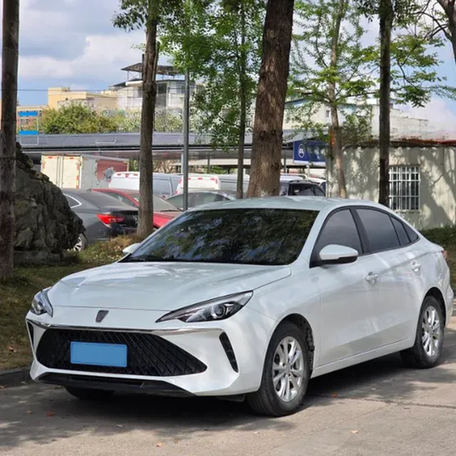 2023 Roewe i5 1.5L 129HP L4 5MT,autocango,china used car exporter,china ev exporter,chinese used car exporter,chinese used ev exporter