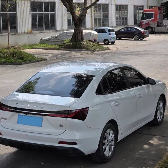 2023 Roewe i5 1.5L 129HP L4 5MT,autocango,china used car exporter,china ev exporter,chinese used car exporter,chinese used ev exporter